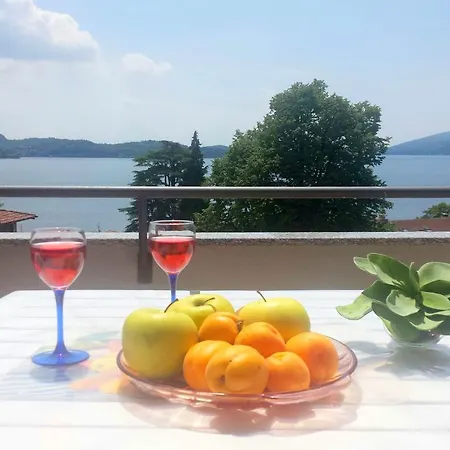 Apartmán In With Pool Balcony Tennis Courtcarport *