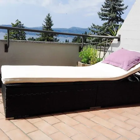 In With Pool Balcony Tennis Courtcarport Apartmán Ghiffa